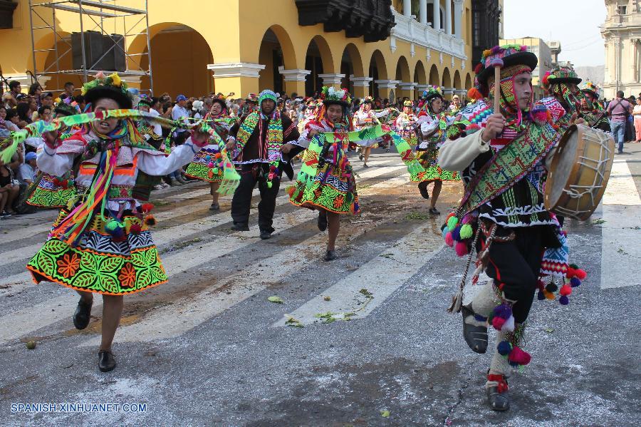 Perú: Desfile de Carnaval de Lima