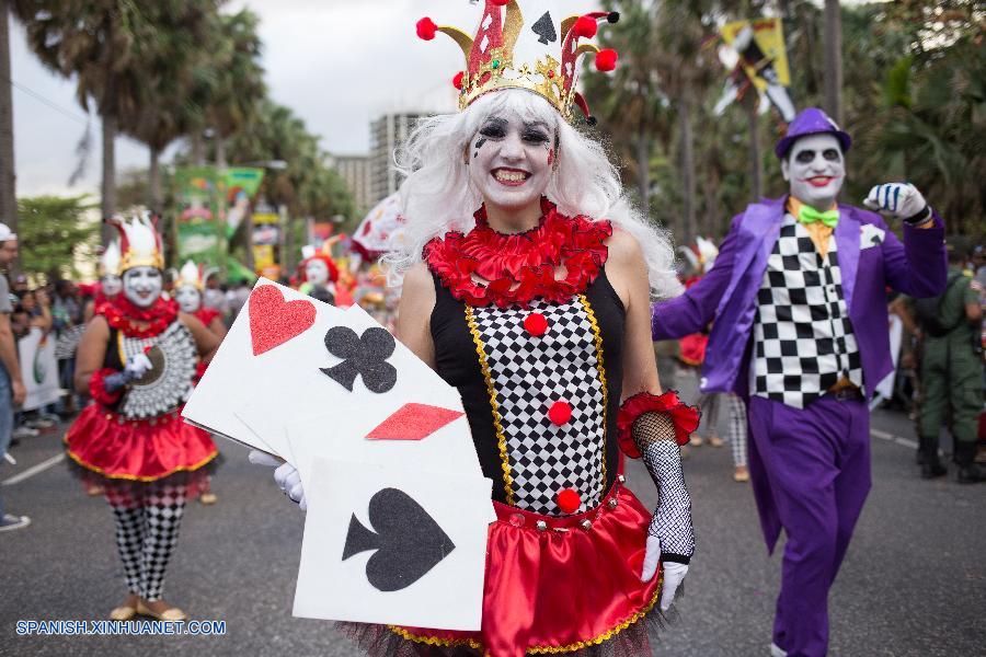 República Dominicana: Desfile de Carnaval Nacional 2015 en Santo Domingo