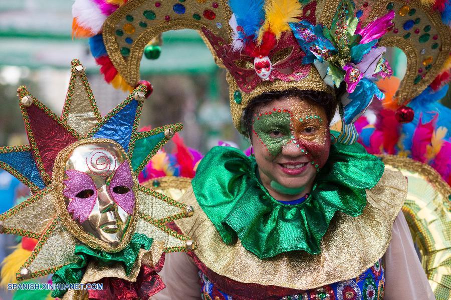 República Dominicana: Desfile de Carnaval Nacional 2015 en Santo Domingo