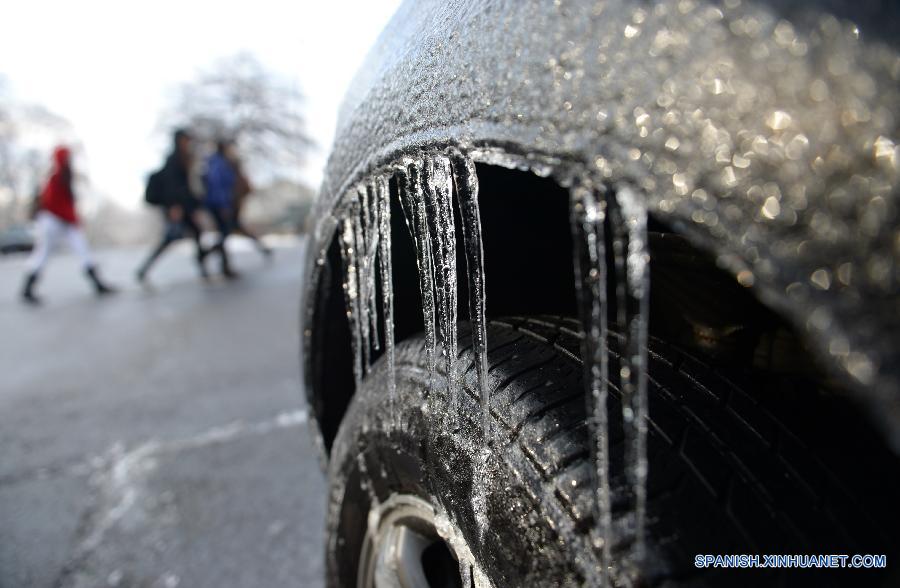 US-WASHINGTON-WEATHER-ICE