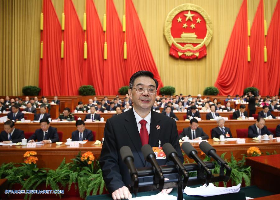 China tomará medidas duras para combatir por medios legales los delitos cibernéticos con el objetivo de limpiar el ciberespacio, según el informe de trabajo presentado por el presidente del Tribunal Popular Supremo (TPS), Zhou Qiang, hoy jueves ante la Asamblea Popular Nacional.
