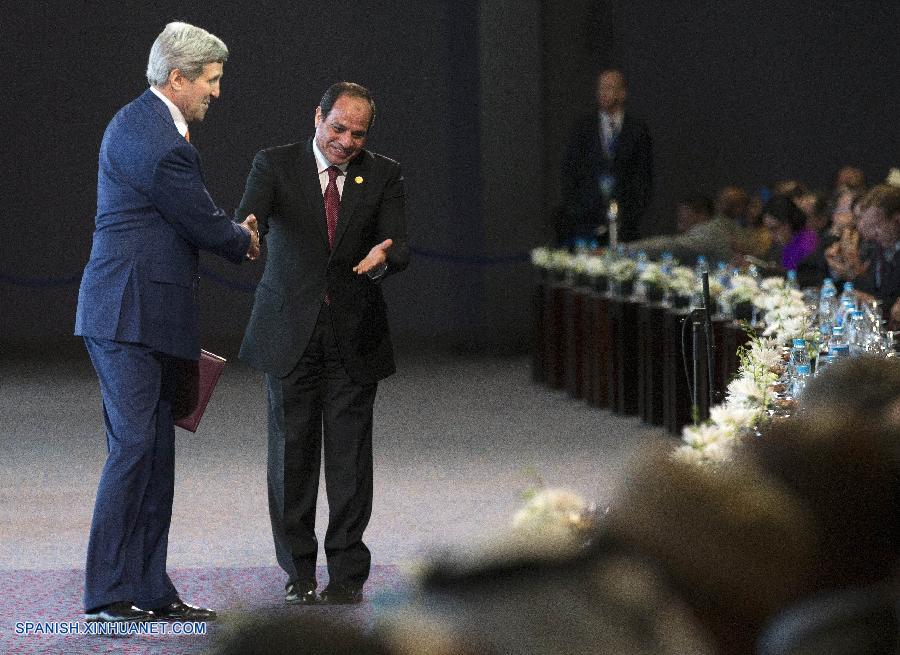 El secretario de Estado de Estados Unidos, John Kerry, expresó hoy el apoyo de su país a la economía de Egipto y a su guerra ahora en curso contra el terrorismo.