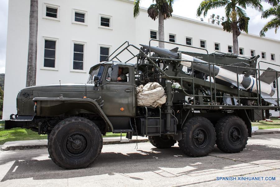 VENEZUELA-CARACAS-MILITARY-EXERCISES