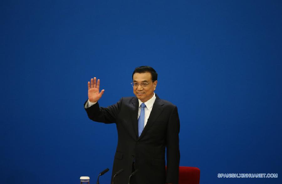 Facebook: Premier Li gives press conference 