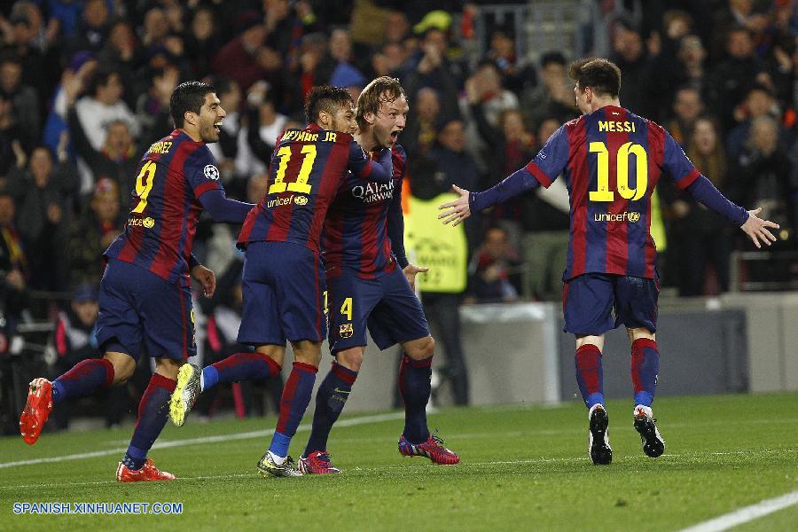 El club español Barcelona clasificó hoy a cuartos de final en la Liga de Campeones de la Unión de Asociaciones de Fútbol Europeas (UEFA) al derrotar 1-0 al equipo inglés Manchester City en partido de vuelta.