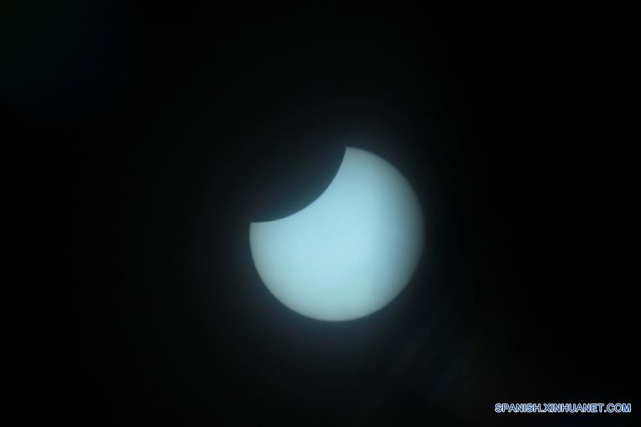 RUSSIA-SAN PETERSBURGO-SOLAR ECLIPSE