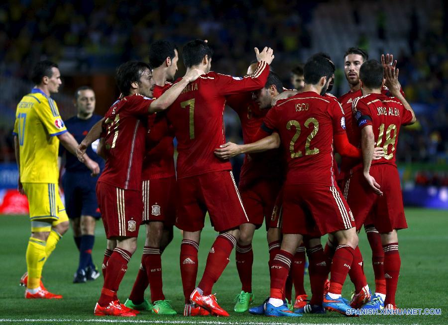 （体育）（1）足球——欧预赛：西班牙小胜