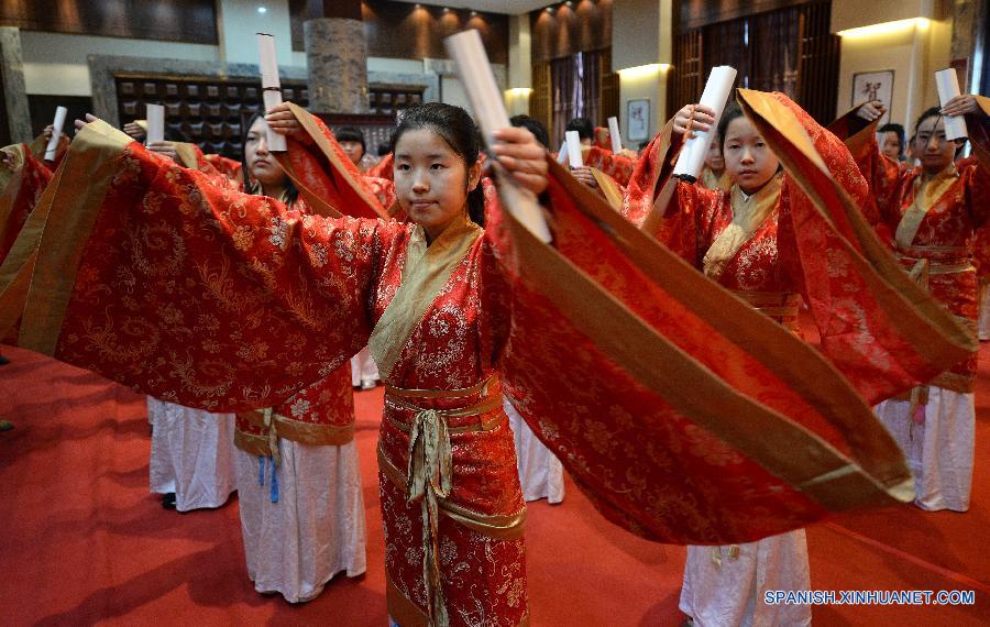 CHINA-SHAANXI-XI'AN-FEMALE ADULTHOOD CEREMONY(CN)