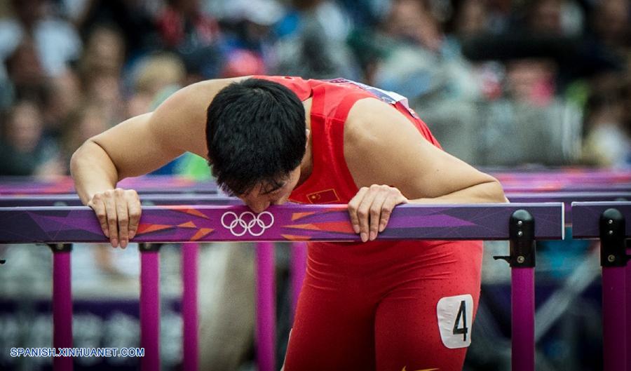 El campeón olímpico de 110 metros vallas en Atenas 2004, Liu Xiang, anunció hoy su retirada hoy a través de su microblog en Sina Weibo (versión china de Twitter).