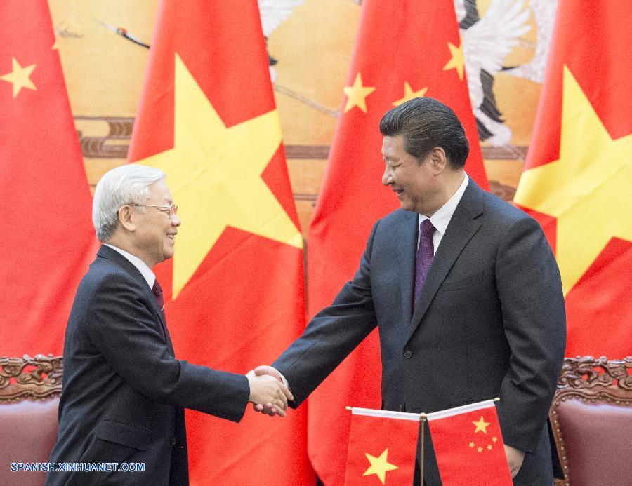 El presidente de China, Xi Jinping, y el secretario general del Partido Comunista de Vietnam (PCV), Nguyen Phu Trong, prometieron consolidar la amistad tradicional e impulsar la asociación cooperativa estratégica e integral entre los dos países durante las conversaciones entabladas hoy.