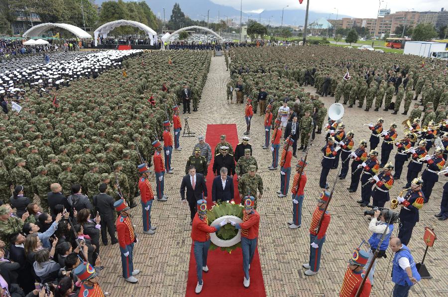 COLOMBIA-BOGOTA-PRESIDENT-WREATH LAYING