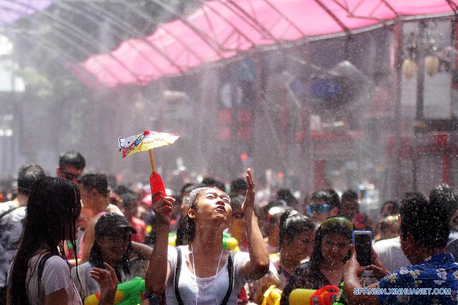 THAILAND-BANGKOK-SONGKRAN FESTIVAL