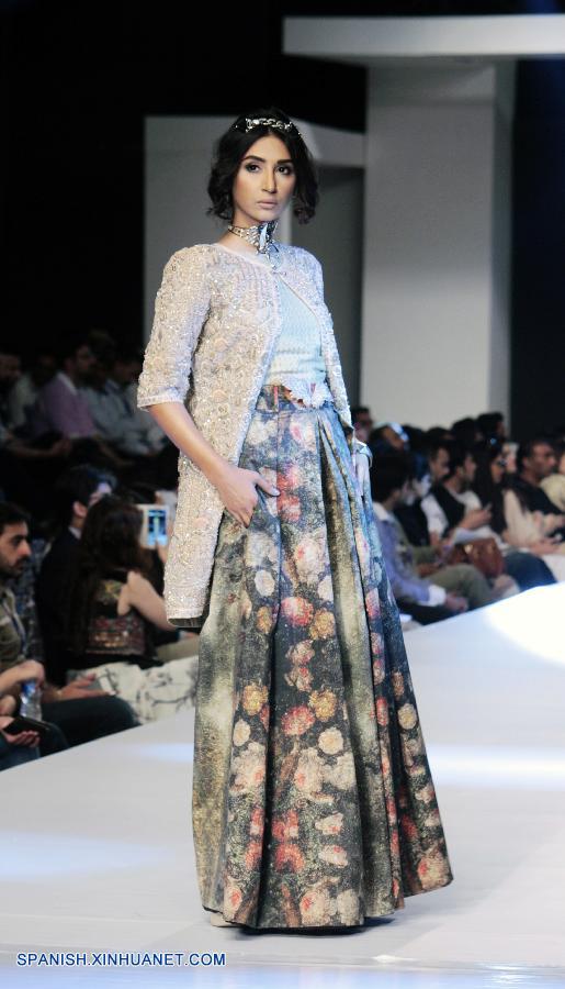 Semana de la moda en Pakistán: Creaciones de Fahad Hussyan