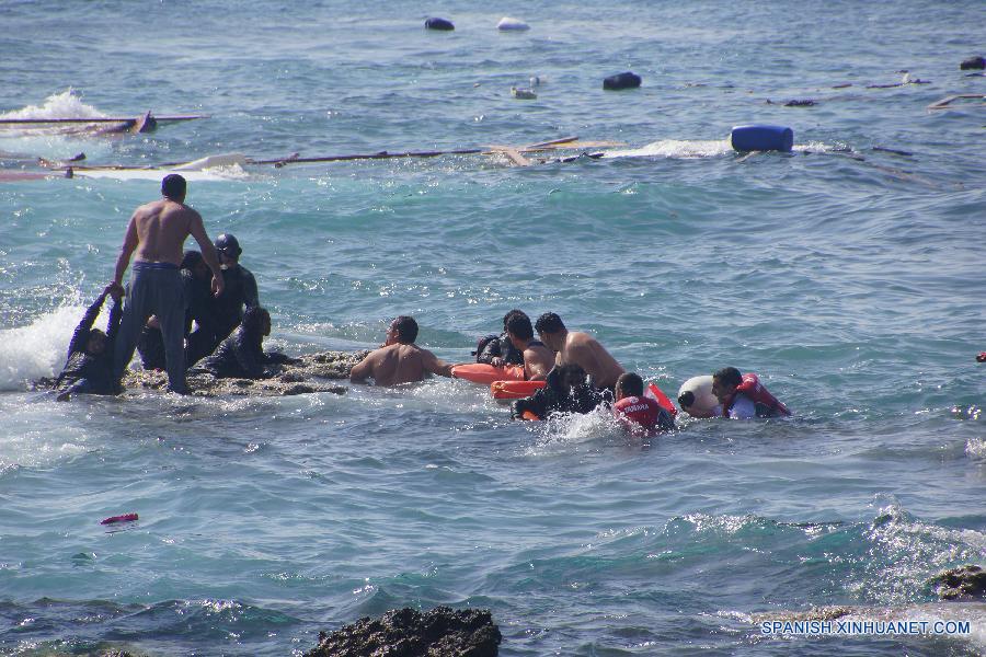 （国际）（2）一艘非法移民船在希腊海域沉没