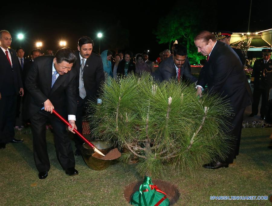 PAKISTAN-PM-CHINA-XI JINPING-TREE PLANTING
