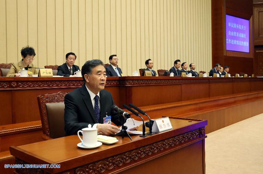 China desarrollará más las zonas de libre comercio (ZLC) mediante la promoción de experiencias exitosas al mismo tiempo que previene riesgos, declaró hoy el viceprimer ministro chino Wang Yang.