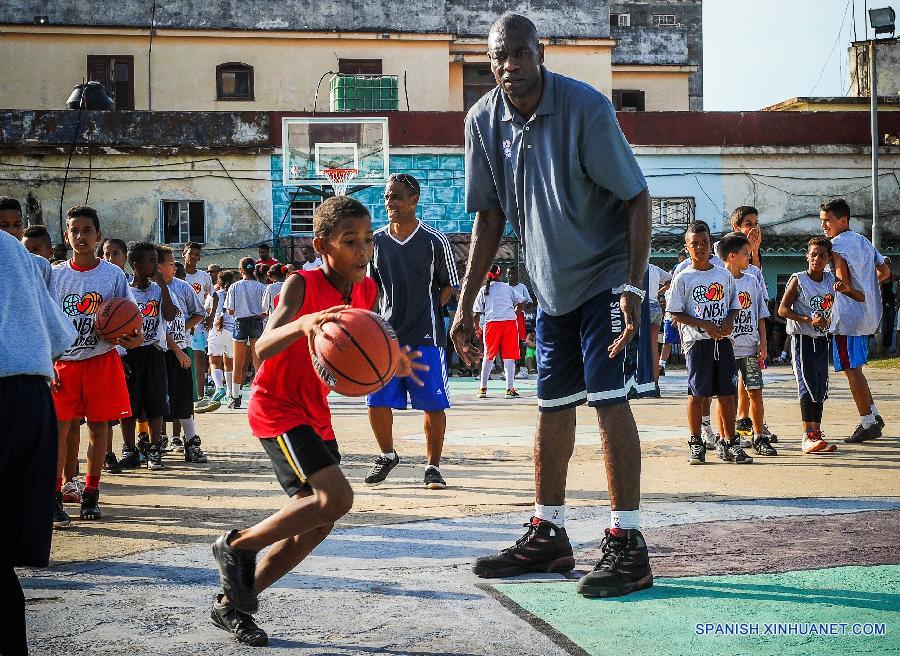 （体育）（1）篮球——NBA古巴举办青少年训练营