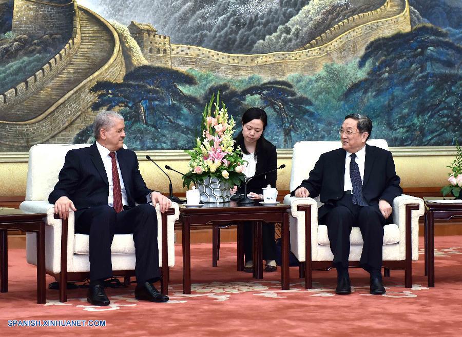 El máximo asesor político de China, Yu Zhengsheng, se reunió hoy en la capital china con el primer ministro de Argelia, Abdelmalek Sellal, y prometió elevar la asociación estratégica integral.