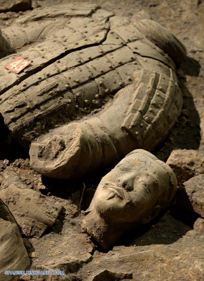 China puso en marcha el jueves un proyecto de una segunda excavación en una fosa funeraria en la antigua capital de Xi'an, donde un ejército de guerreros de terracota guarda el mausoleo del primer emperador chino.