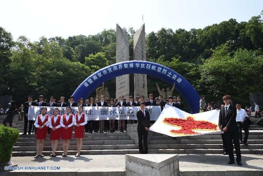 La ciudad de Nanjing, en la provincia oriental china de Jiangsu, celebró hoy martes una ceremonia en conmemoración del escuadrón de las fuerzas aéreas soviéticas que se ofreció como voluntario para ayudar a China a expulsar a las tropas invasoras japonesas durante la II Guerra Mundial.