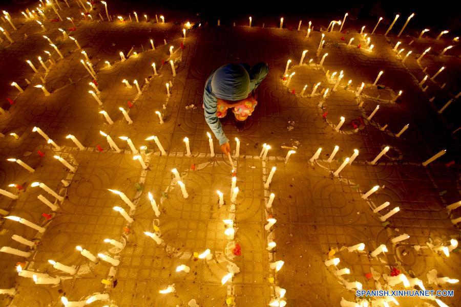 NEPAL-KATHMANDU-EARTHQUAKE-CANDLELIGHT VIGIL