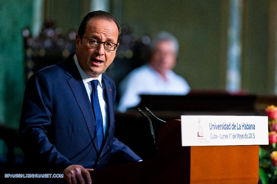 El presidente de Francia, Francois Hollande, abogó hoy en La Habana por el levantamiento de las sanciones económicas que 'tanto perjudicaron' a Cuba, país donde se encuentra en visita oficial.