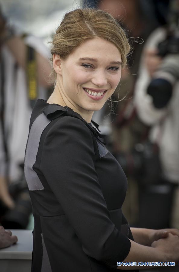 FRANCE-CANNES-LOBSTER-PHOTOCALL