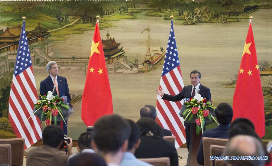 （XHDW）（2）王毅同美国国务卿克里举行会谈