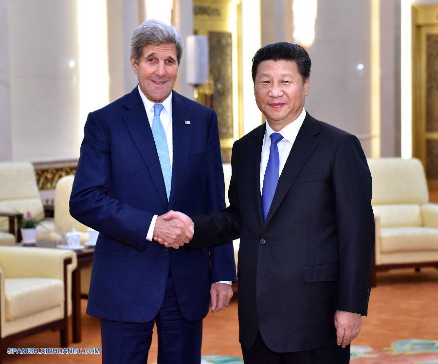 El presidente chino, Xi Jinping, se reunió hoy domingo en Beijing con el secretario de Estado estadounidense, John Kerry, para hablar sobre la próxima visita de Estado a EEUU en septiembre.
