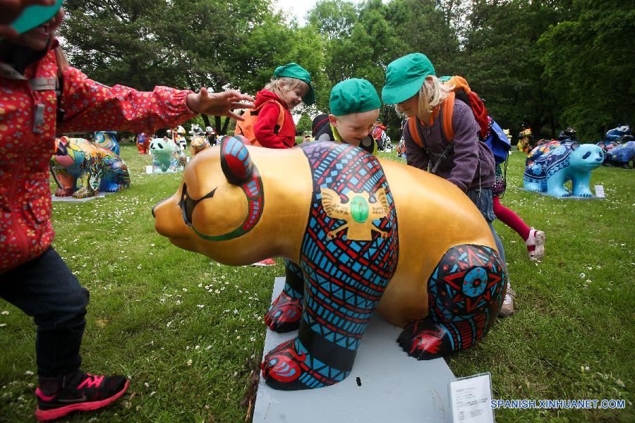 GERMANY-BERLIN-PANDA SCULPTURE