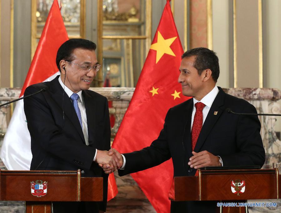 （XHDW）李克强与秘鲁总统乌马拉共同会见记者