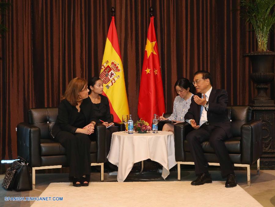 China seguirá profundizando la confianza política mutua, promoviendo el crecimiento equilibrado del comercio bilateral, ampliando la inversión en ambos sentidos y profundizando los intercambios en educación, cultura y turismo entre otros con España en la nueva década de su asociación estratégica integral, dijo hoy en Palma, el primer ministro chino Li Keqiang.