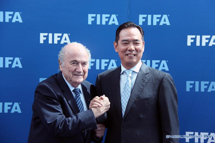 （体育）足球——中国足协和国际足联签署新的合作计划