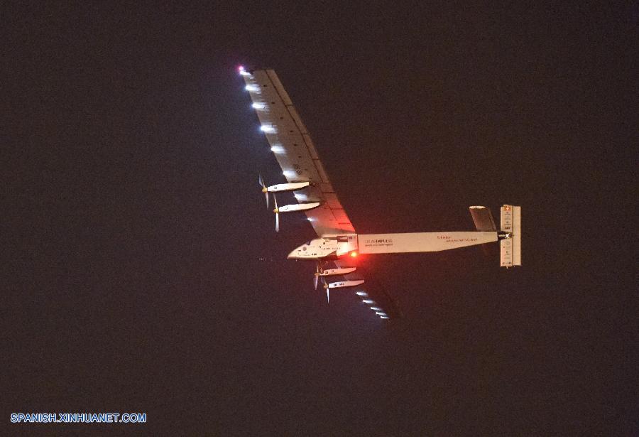 El avión de energía solar hecho en Suiza Solar Impulse 2 partió de la ciudad oriental china de Nanjing a primera hora de hoy domingo para sobrevolar el Pacífico, la etapa más dura de su viaje alrededor del mundo.