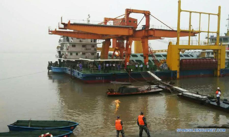 （XHDW）（2）一载有458人的客轮在长江湖北段倾覆