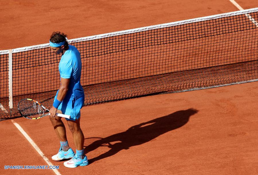 Rafael Nadal queda fuera en cuartos de final de Abierto de Francia en 3 sets consecutivos ante Novak Djokovic.