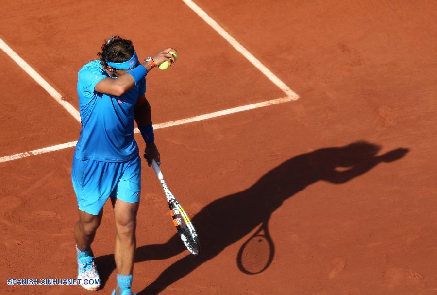 Rafael Nadal queda fuera en cuartos de final de Abierto de Francia en 3 sets consecutivos ante Novak Djokovic.