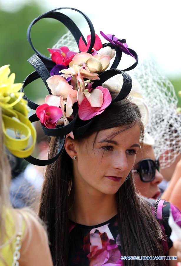 BRITAIN-LONDON-HORSE RACING-ROYAL ASCOT-FASCINATOR