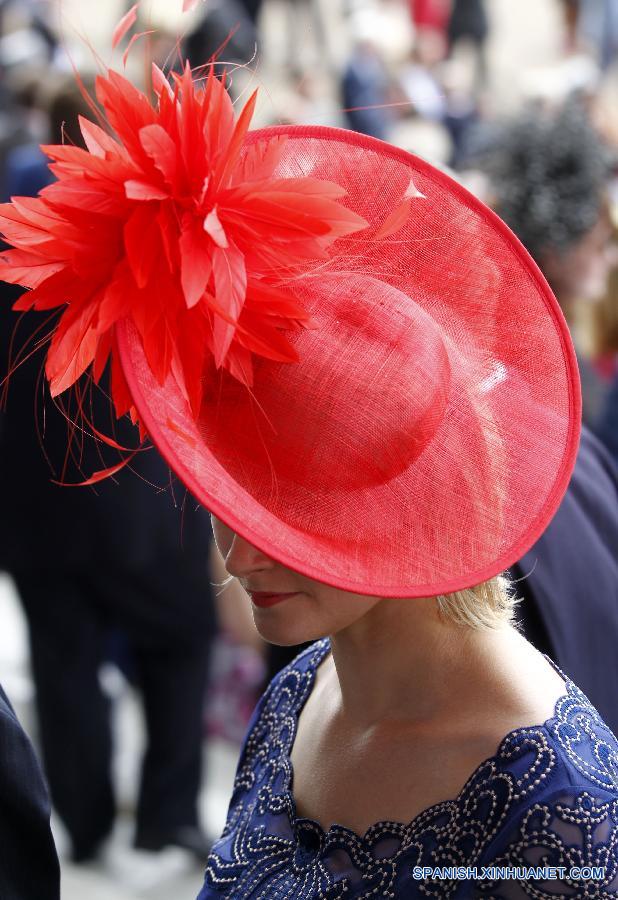 BRITAIN-LONDON-HORSE RACING-ROYAL ASCOT-FASCINATOR