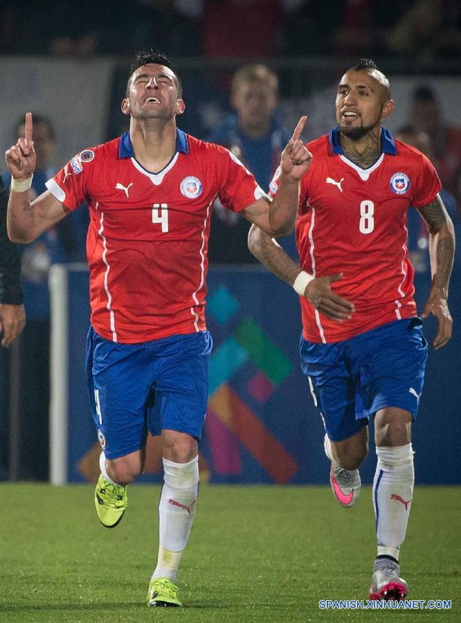 （体育）（1）足球——美洲杯：智利队晋级四强