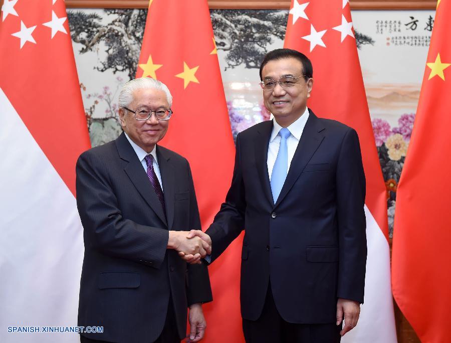 El primer ministro de China, Li Keqiang, dijo hoy que su país y Singapur deben trabajar en un nuevo proyecto de cooperación intergubernamental en China.