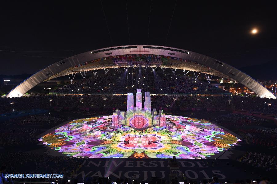 Los Juegos Universitarios de Verano 2015 se inauguraron hoy con una ceremonia espléndida en Gwangju, República de Corea, a 330 kilómetros de Seúl.