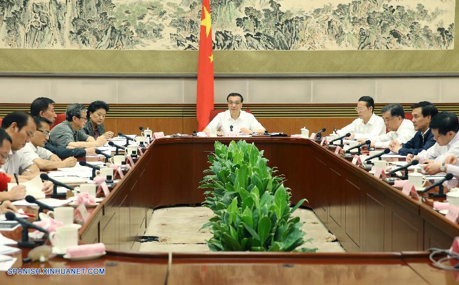 El primer ministro de China, Li Keqiang, ha insistido en que medidas 'más precisas y efectivas' pueden ayudar a lograr el crecimiento económico estable y confiable que China necesita.
