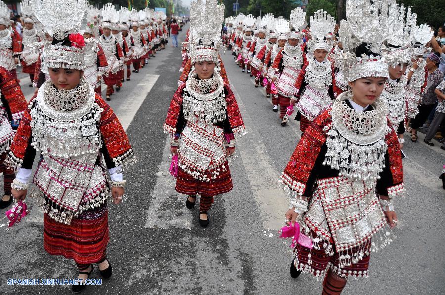 Guizhou: Festival cultural Yang'esha del grupo étnico Miao en Condado Jianhe