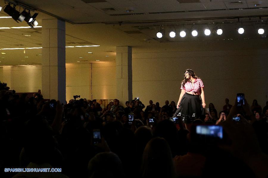 Brasil: Modelos de talla grande en Semana de la moda en Sao Paulo