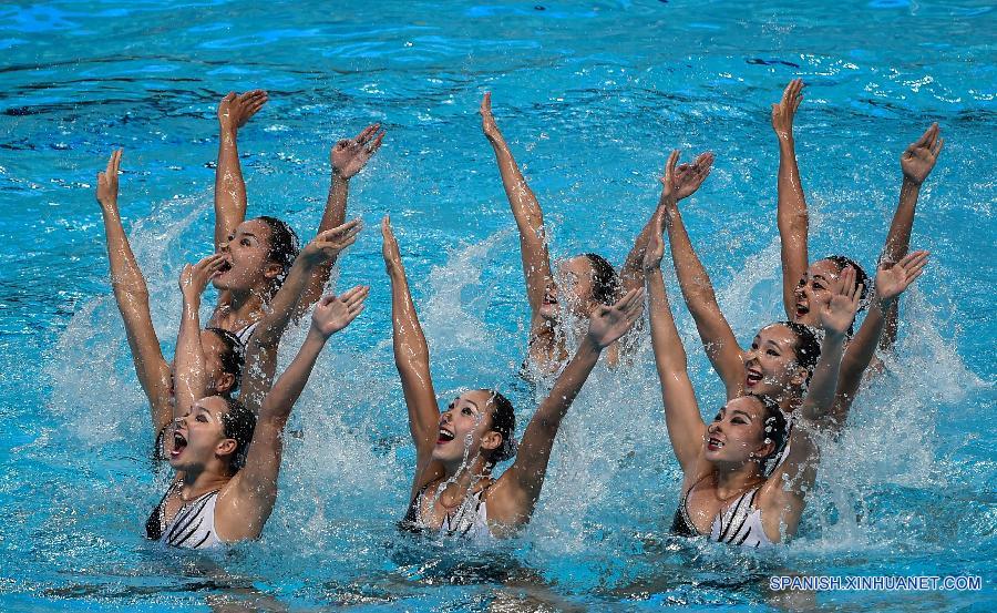 El equipo de China ganó la medalla de plata en el ejercicio de equipo técnico en los Campeonatos del Mundo de natación Kazán, Rusia el 27 de julio.
