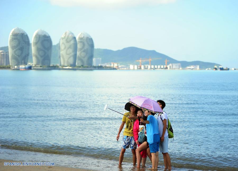 Hainan: Muchos turistas viajan en Sanya
