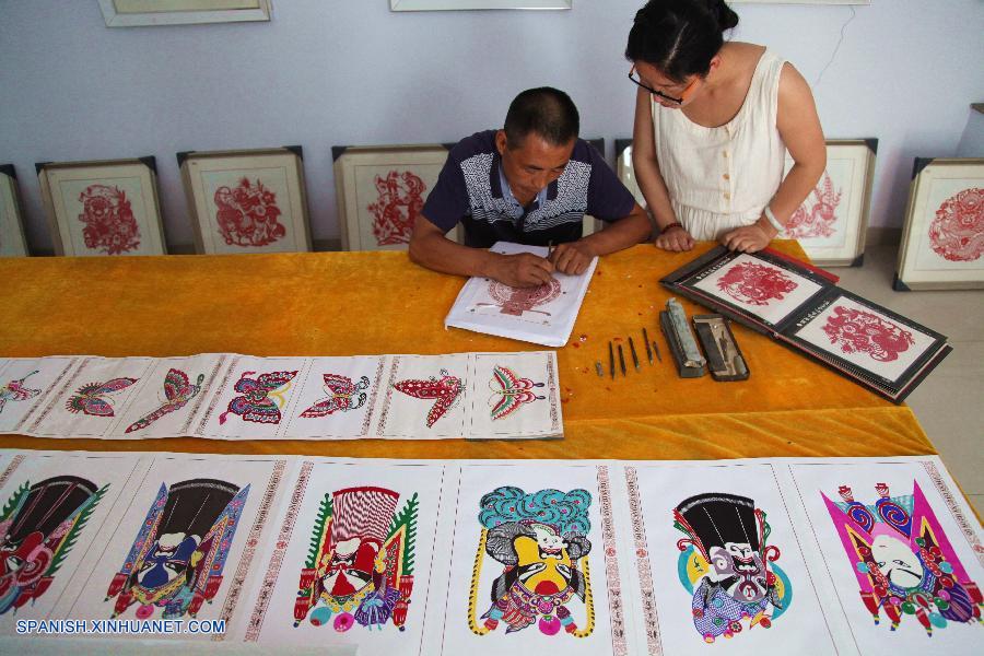 Hebei: Papel recortado chino, con una historia más que 300 años en Villa Qiaozhangzi