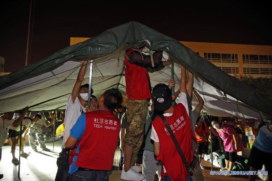 （滨海爆炸事故）（6）安置点的夜晚