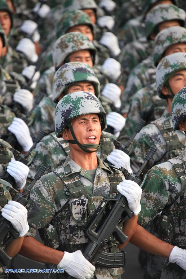 Fotos del entrenamiento para el desfile militar de Día de Victoria